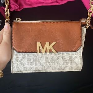 Very pretty and beautiful